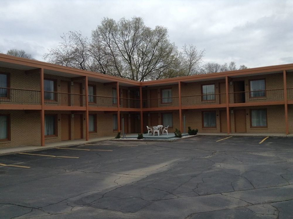 Village Inn Motel - Berrien Springs Εξωτερικό φωτογραφία