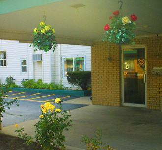 Village Inn Motel - Berrien Springs Εξωτερικό φωτογραφία
